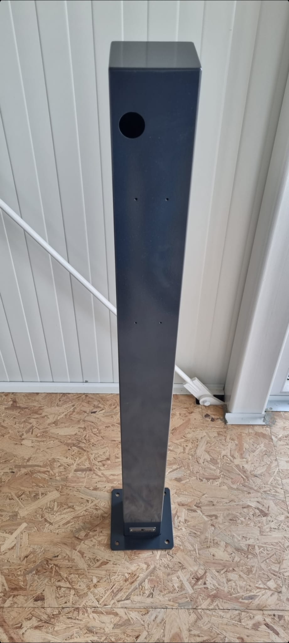 Colonne de charge adaptée à la SolarEdge Home Wallbox avec toit | Support | Pied | Stèle