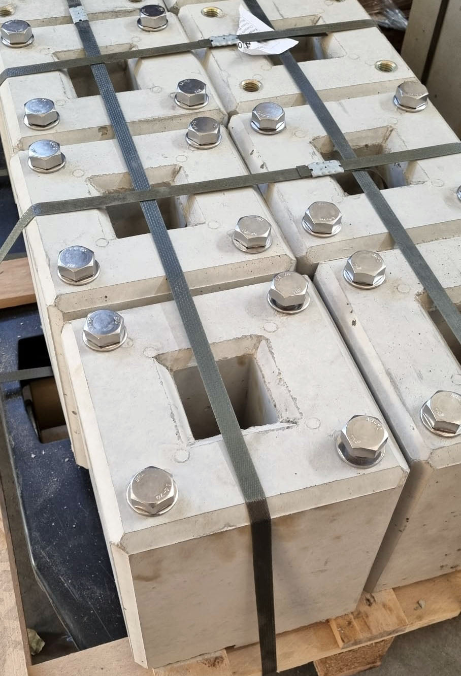 Fondation en béton préfabriqué spécialement adaptée à Original Easee Base 1-Way, 2-Way, 4-Way (90322)