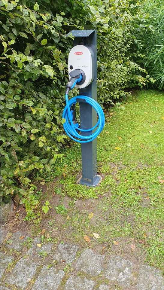 Colonne de charge adaptée au Go-e Charger Gemini et au Fronius Wattpilot avec toit et crochet de câble | support | pied | stèle | base
